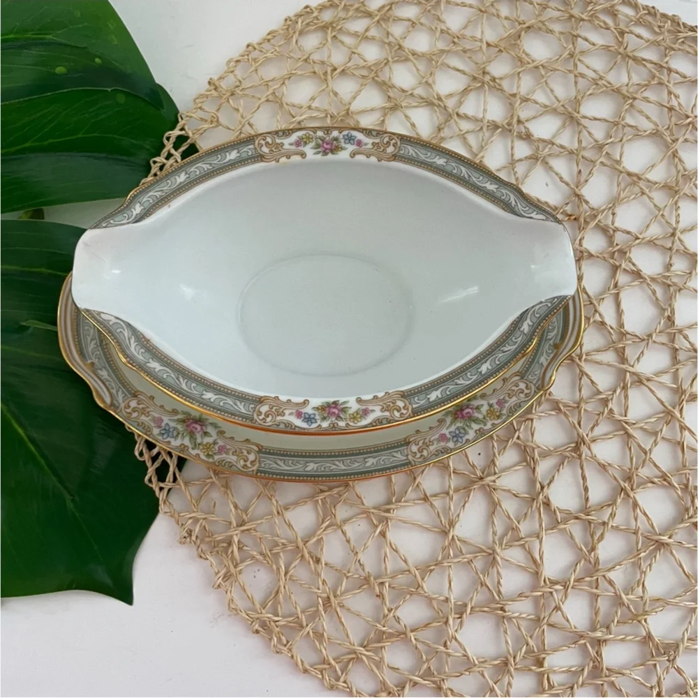 Noritake Lynbrook Made in Occupied Japan Cream & Gold Floral Gravy Boat w/ plate